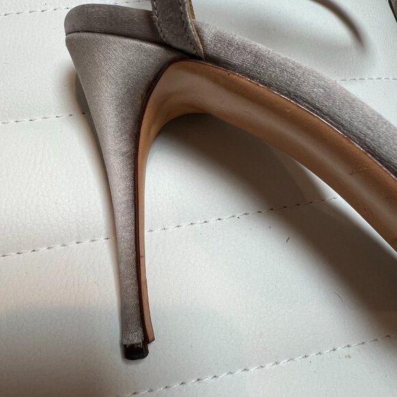 VALENTINO GARAVANI high heels in gray shiny fabric. Size 9.5 - Picture 9 of 9